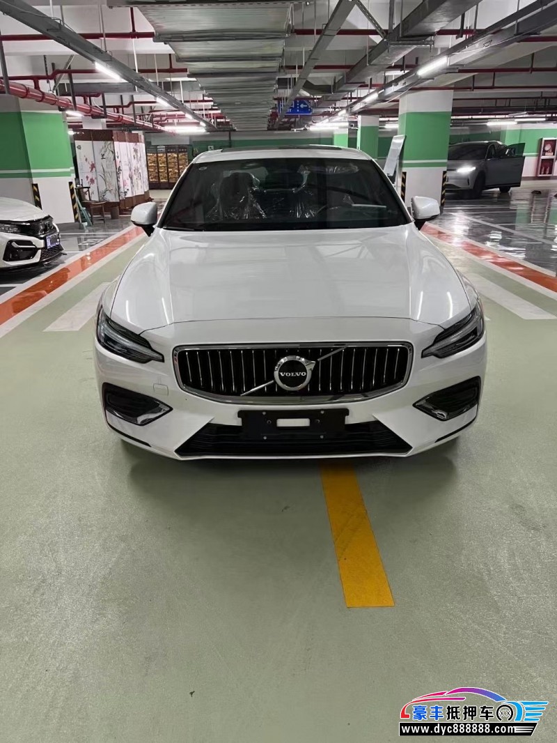23年沃尔沃S60轿车抵押车出售