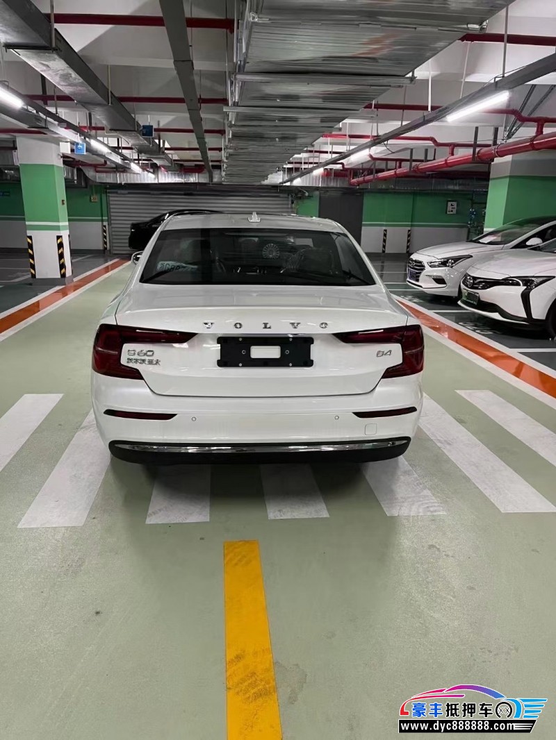 23年沃尔沃S60轿车抵押车出售