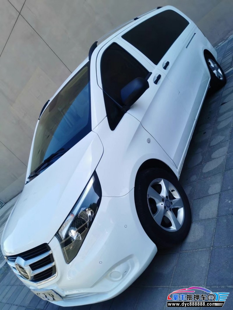 18年奔驰威霆轿车抵押车出售