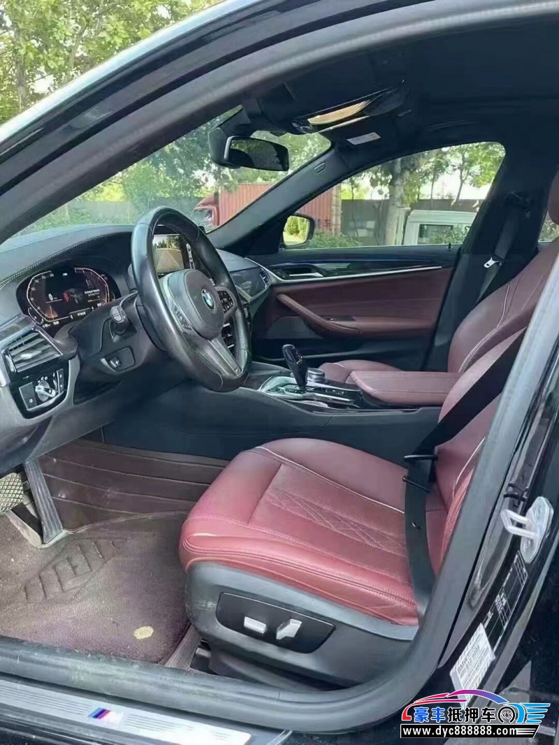 21年宝马5系轿车抵押车出售