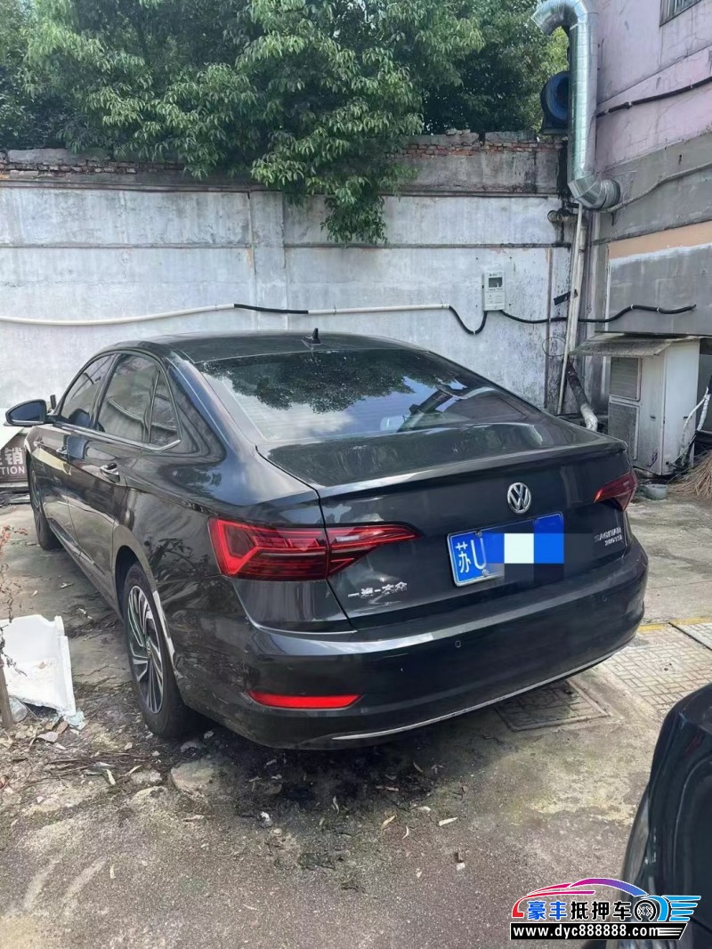 22年大众速腾轿车抵押车出售