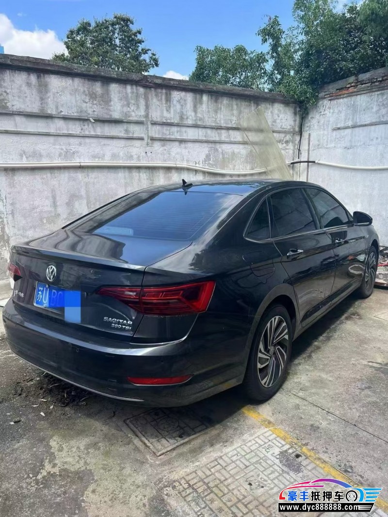 22年大众速腾轿车抵押车出售