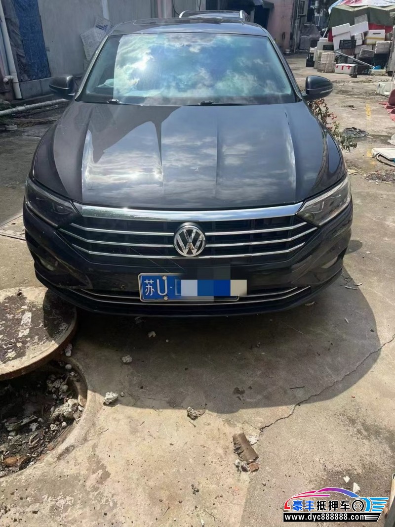 22年大众速腾轿车抵押车出售