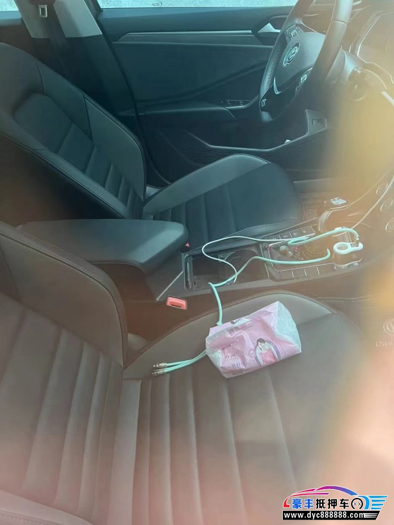 22年大众速腾轿车抵押车出售