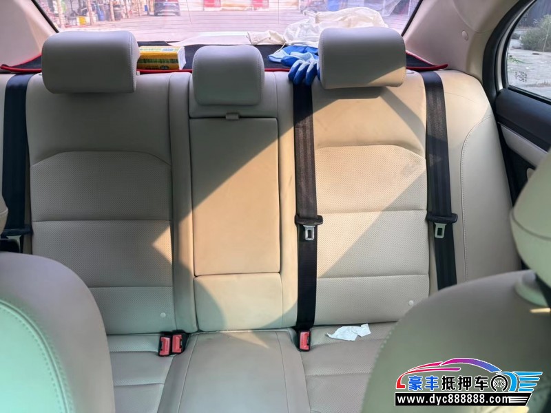 19年吉利帝豪轿车抵押车出售