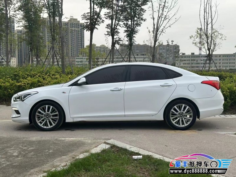 19年现代名图轿车抵押车出售