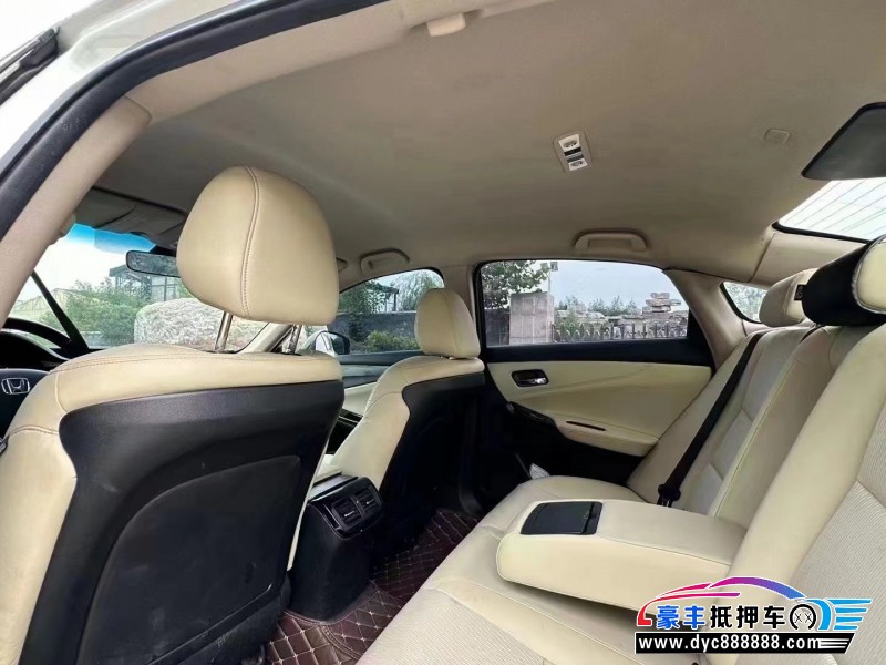 16年本田思铂睿轿车抵押车出售