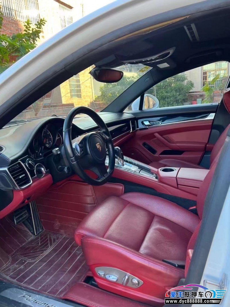 15年保时捷帕纳梅拉轿车抵押车出售