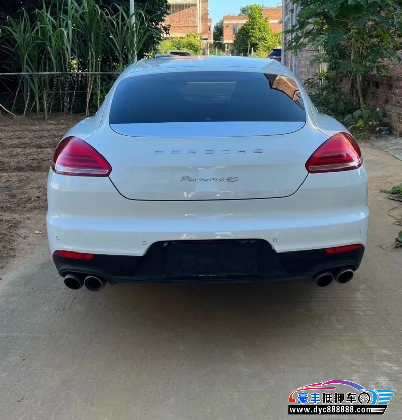 15年保时捷帕纳梅拉轿车抵押车出售