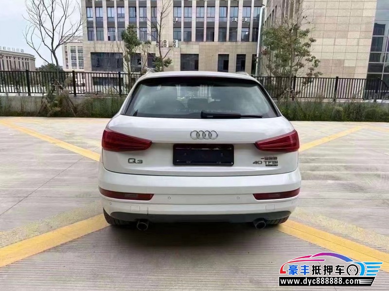 17年奥迪Q3轿车抵押车出售