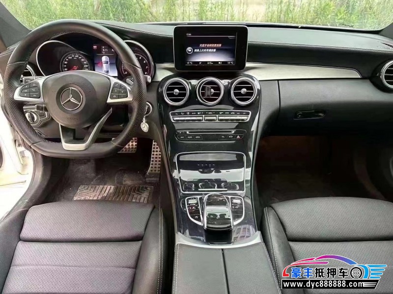 17年奔驰C轿车抵押车出售