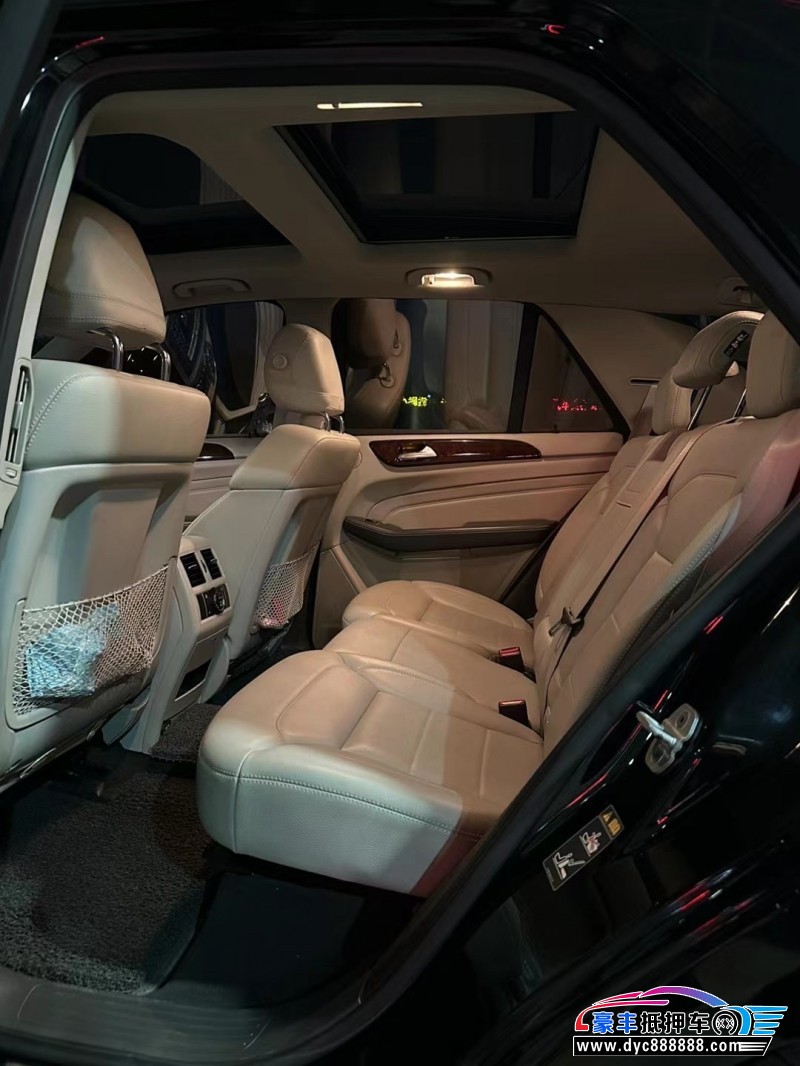 12年奔驰MLSUV抵押车出售