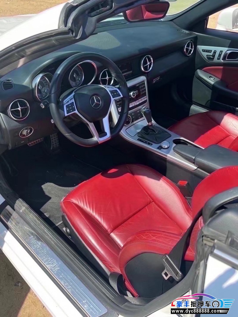 14年奔驰SLK轿车抵押车出售