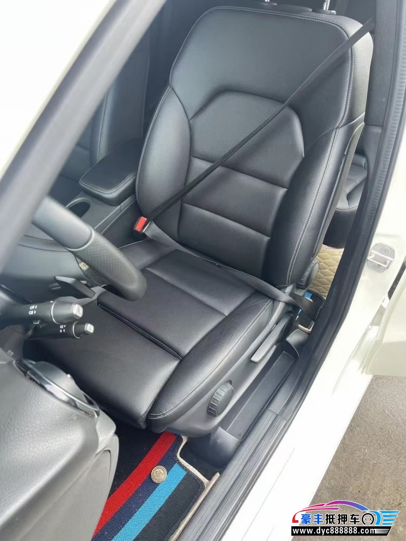 18年奔驰B轿车抵押车出售