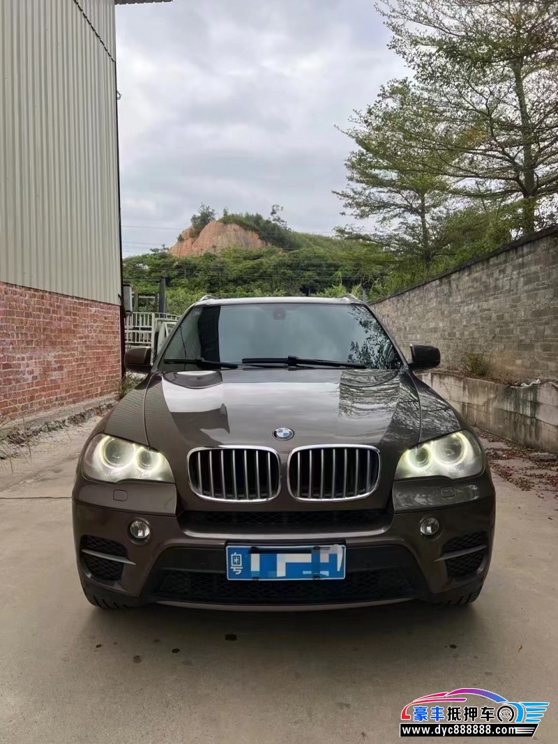 13年宝马X5SUV抵押车出售