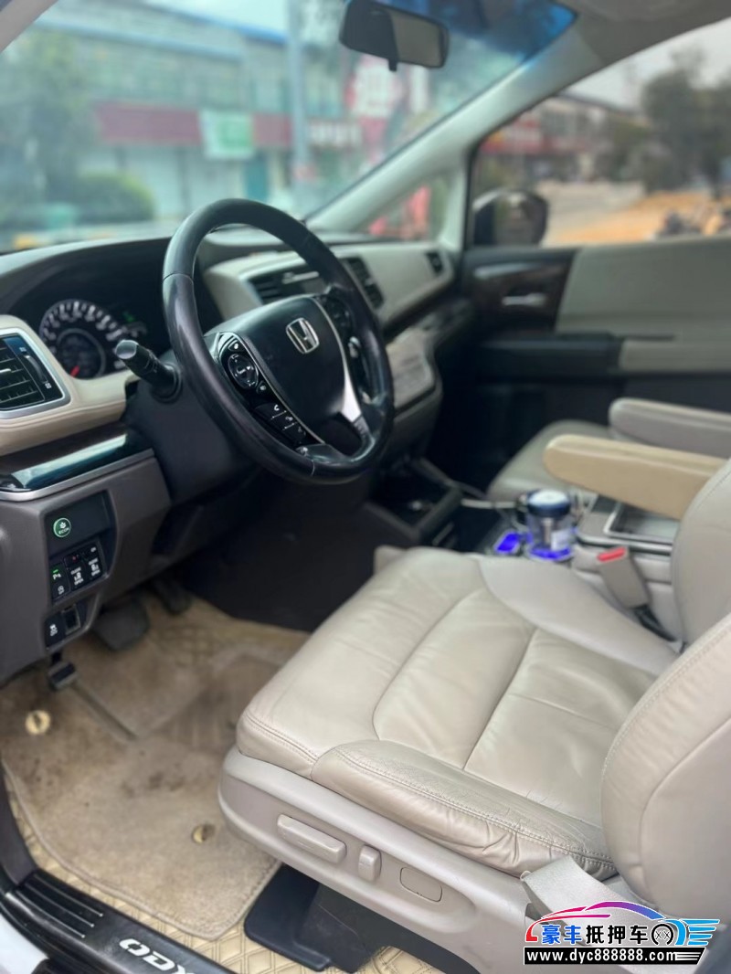 15年本田奥德赛MPV抵押车出售