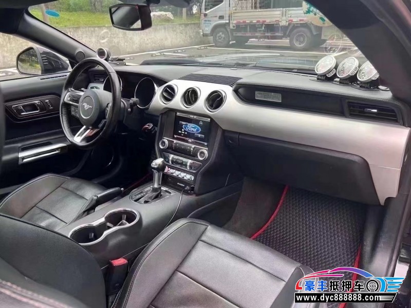 16年福特野马轿车抵押车出售