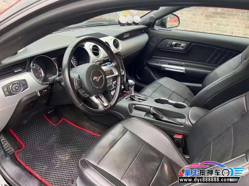 16年福特野马轿车抵押车出售