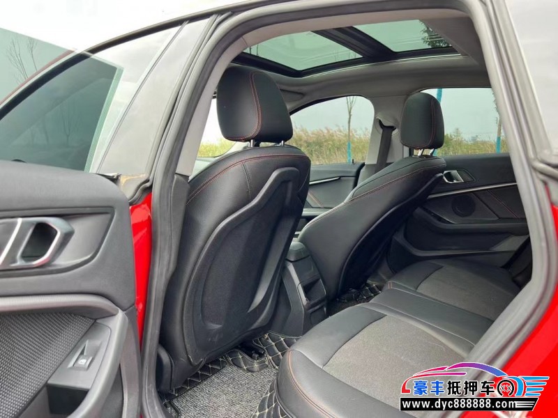 21年宝马2系轿车抵押车出售