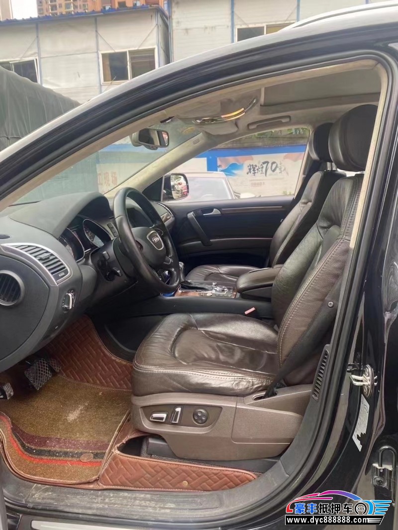 14年奥迪Q7轿车抵押车出售