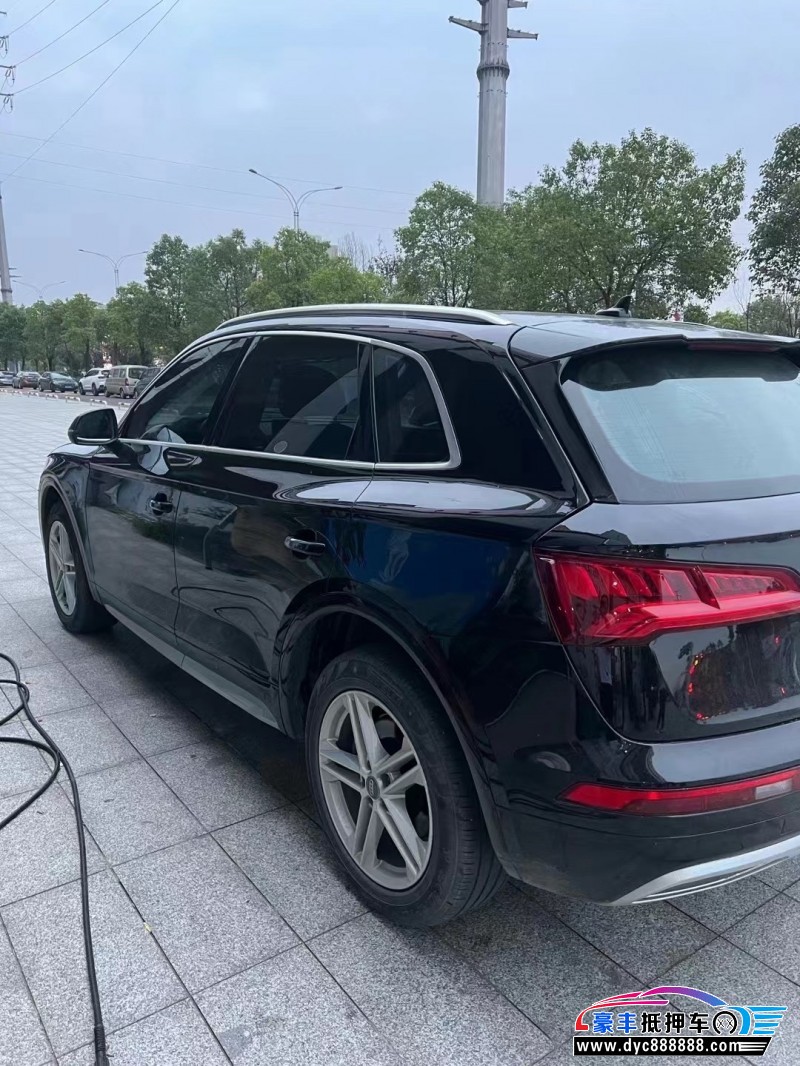 19年奥迪Q5SUV抵押车出售