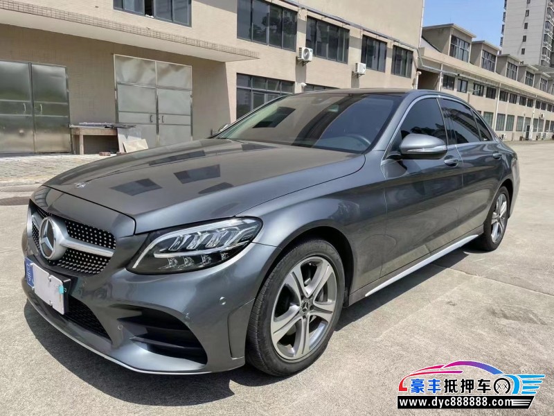 20年奔驰C轿车抵押车出售