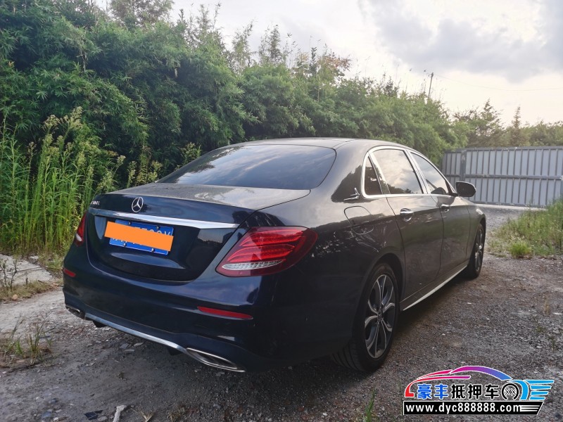 20年奔驰E轿车抵押车出售