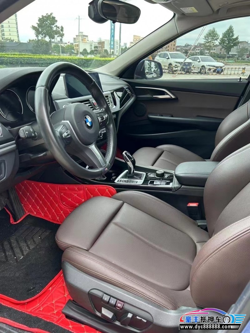 20年宝马1系轿车抵押车出售