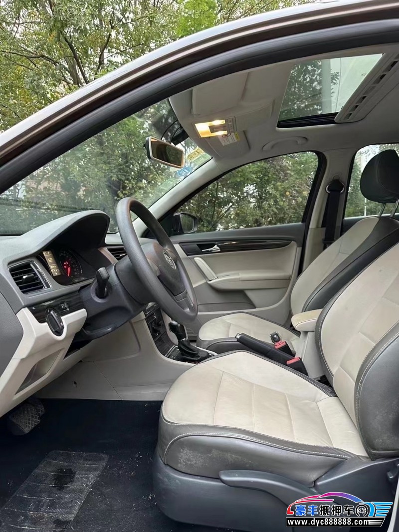 16年大众朗行轿车抵押车出售