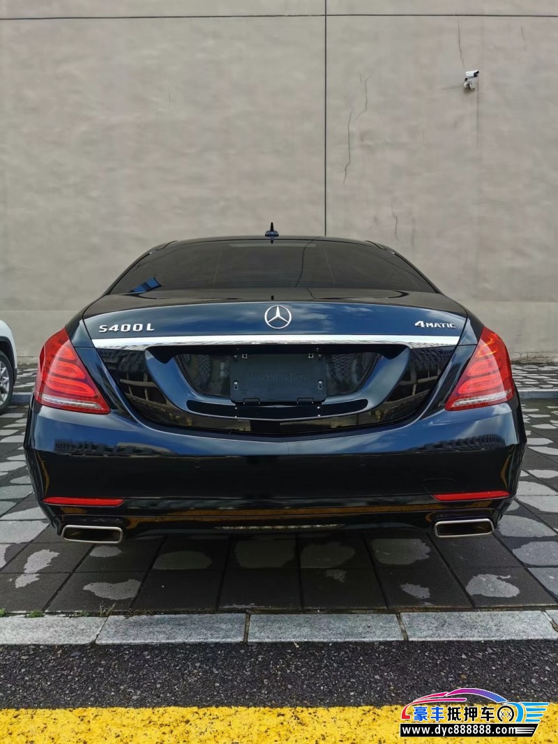 14年奔驰S轿车抵押车出售