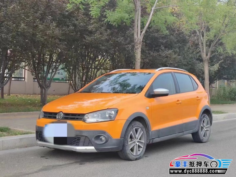14年大众polo轿车抵押车出售