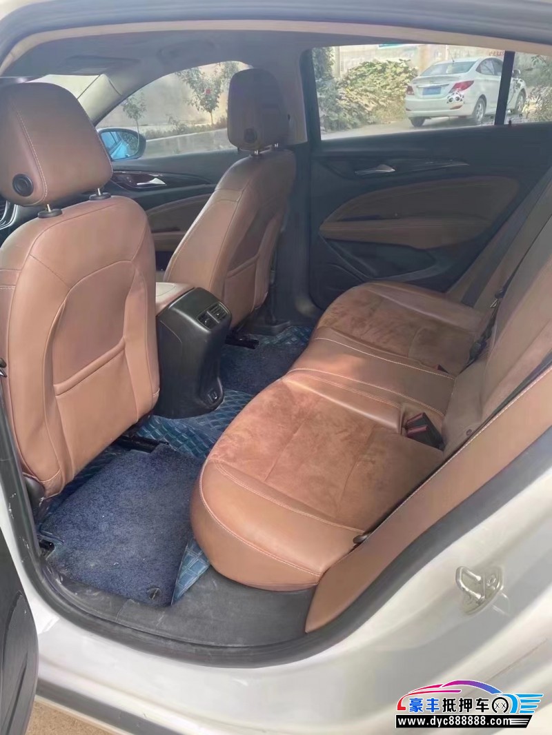 19年别克君威轿车抵押车出售