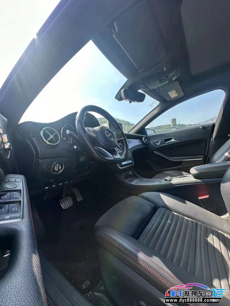 17年奔驰C轿车抵押车出售