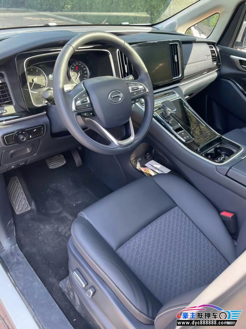 23年传祺M8轿车抵押车出售