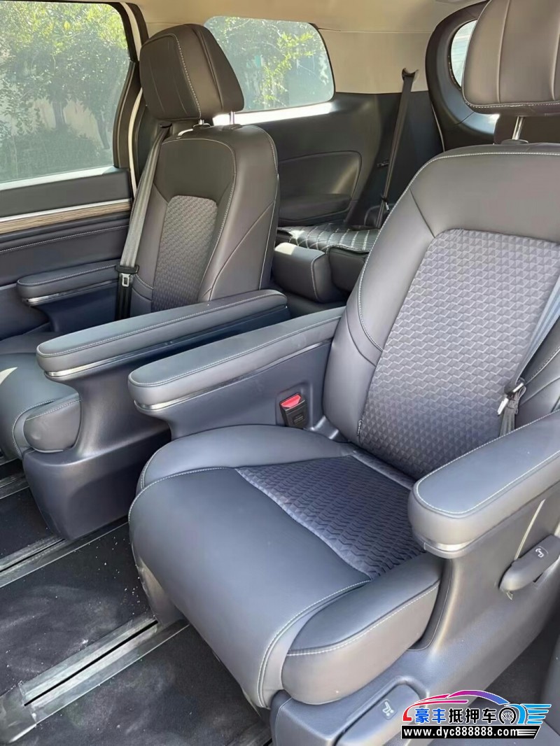 23年传祺M8轿车抵押车出售