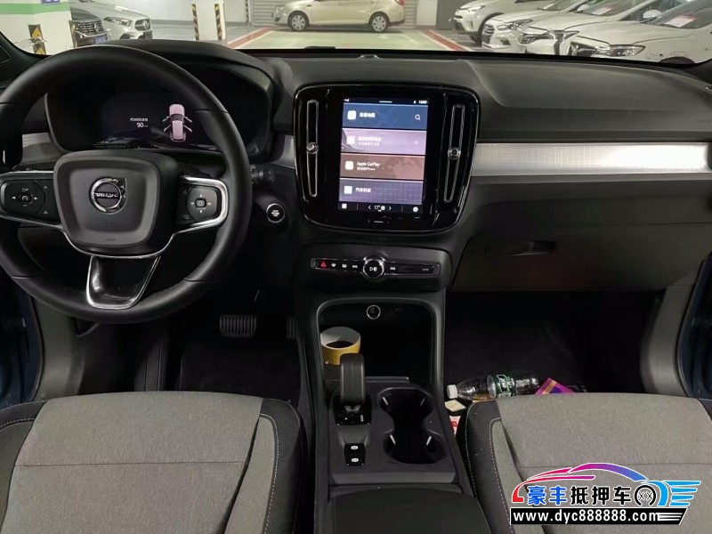 22年沃尔沃XC40轿车抵押车出售