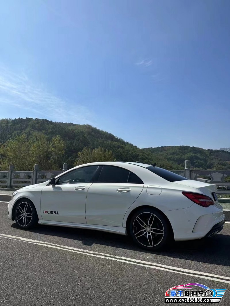 17年奔驰CLA轿车抵押车出售