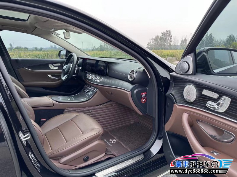 19年奔驰E轿车抵押车出售