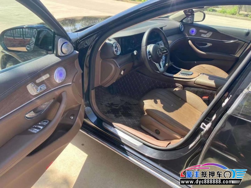 20年奔驰E轿车抵押车出售