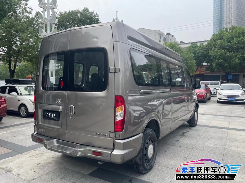 18年上汽大通V80微面抵押车出售