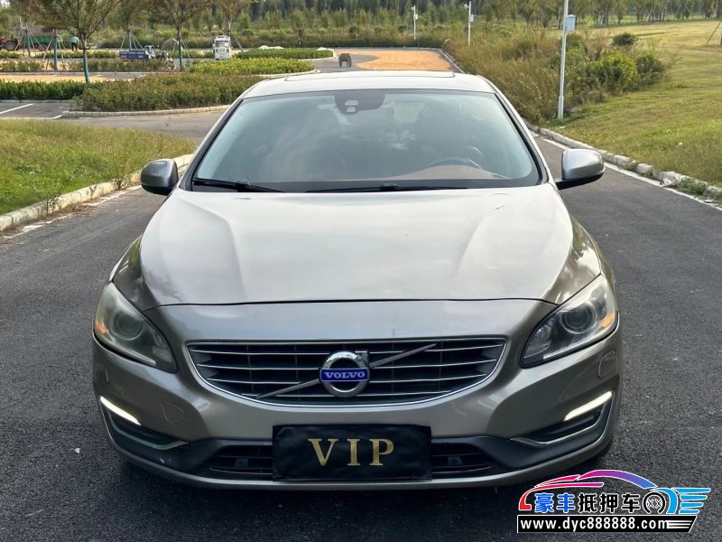 15年沃尔沃S60轿车抵押车出售
