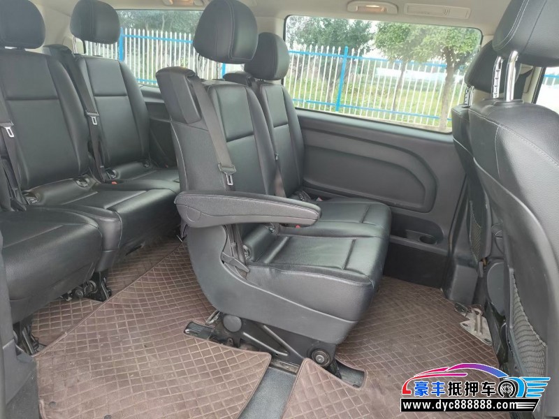 17年奔驰威霆MPV抵押车出售