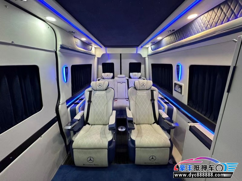 15年奔驰斯宾特轿车抵押车出售