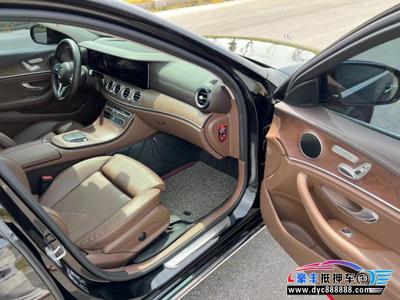 19年奔驰E轿车抵押车出售