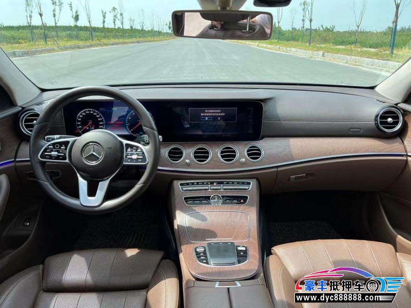 19年奔驰E轿车抵押车出售