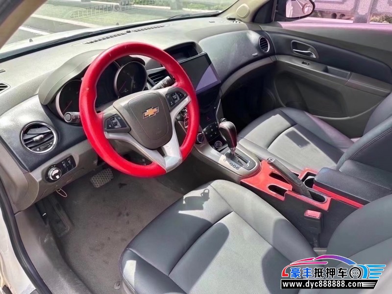 15年雪佛兰科鲁兹轿车抵押车出售