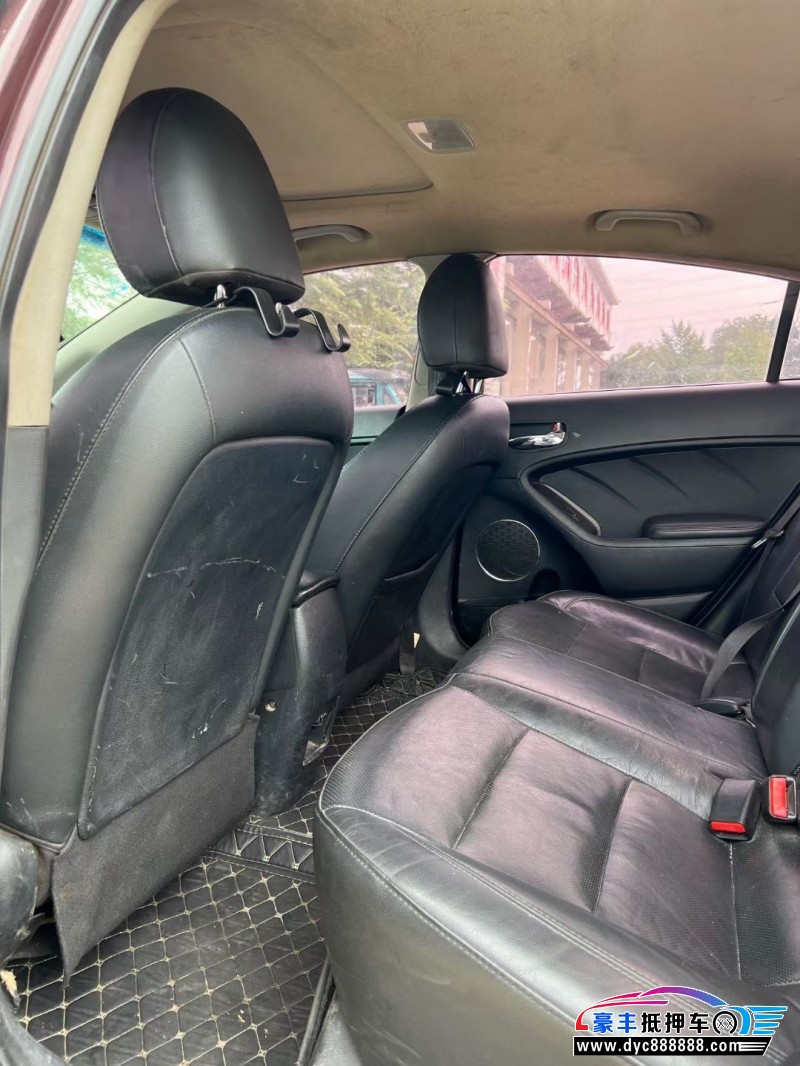 15年起亚K3轿车抵押车出售