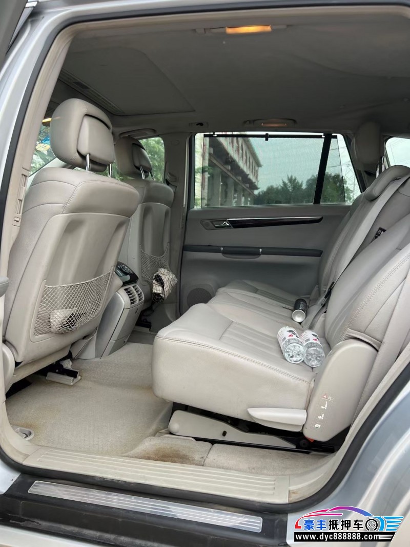 10年奔驰R轿车抵押车出售