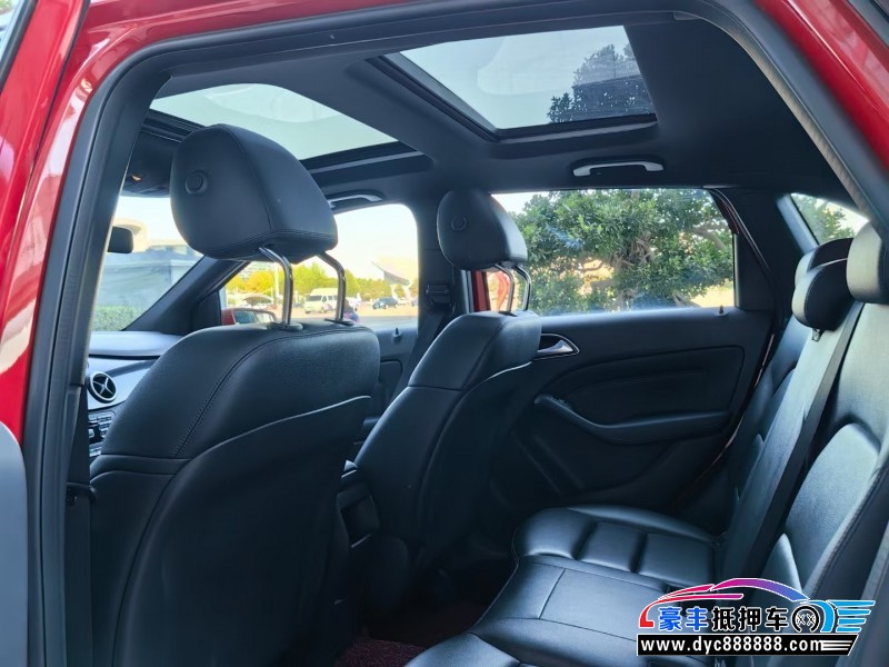 15年奔驰B轿车抵押车出售