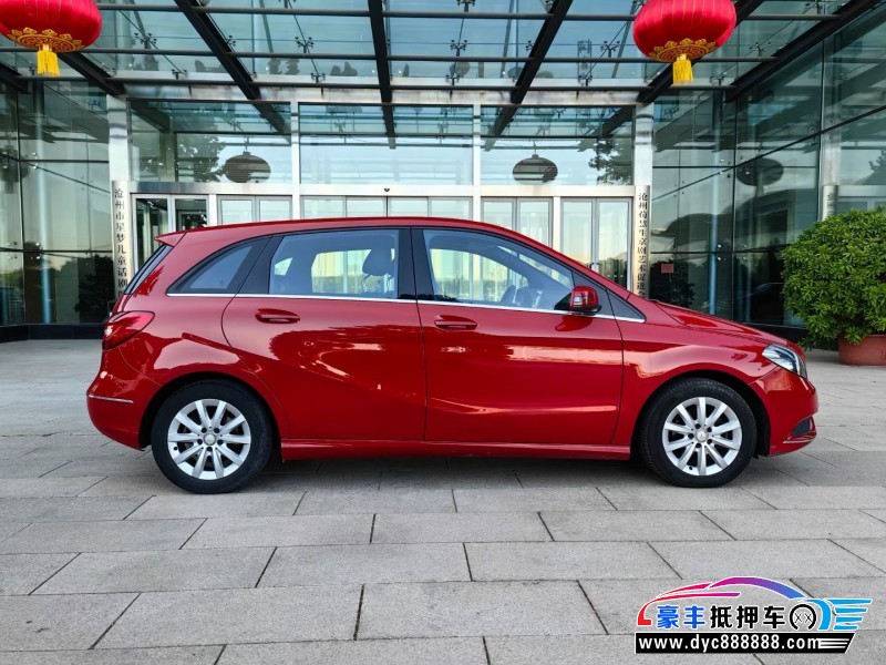 15年奔驰B轿车抵押车出售